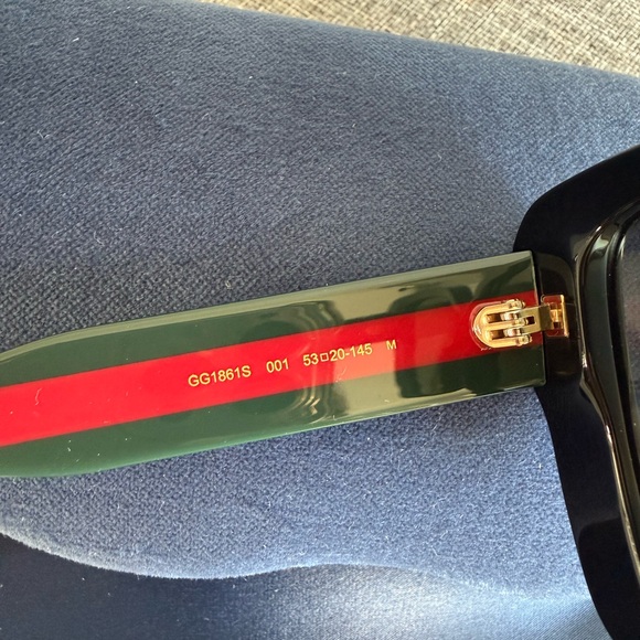 New Gucci Glossy Black Green Red Oversized Sunglasses GG1861S 001 - Picture 8 of 10